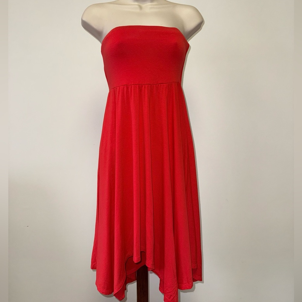 Express (Small) Red Strapless Midi Flowy Dress